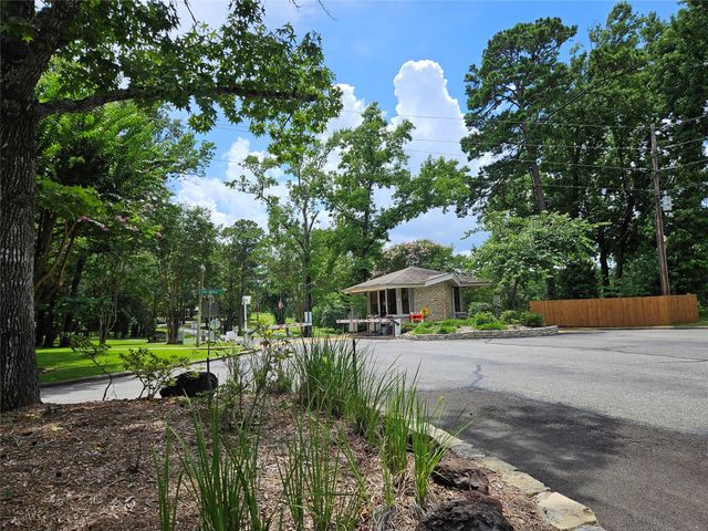 61 Piping Rock Place, Coldspring, TX 77331