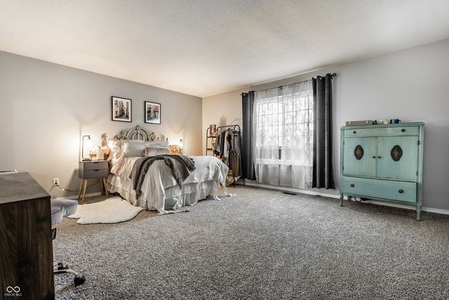 6503 Park Central Way B, Indianapolis, IN 46260