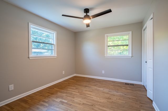530 N Main St, Loretto, TN 38469