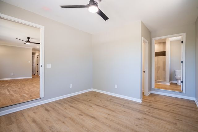 530 N Main St, Loretto, TN 38469