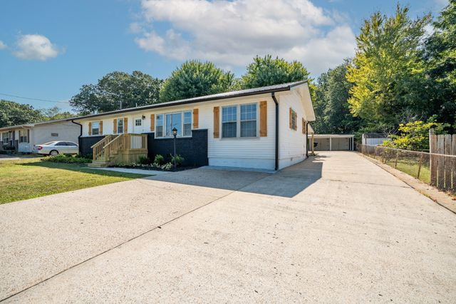 530 N Main St, Loretto, TN 38469
