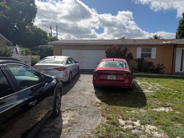 6270 NW 18th St, Sunrise, FL 33313