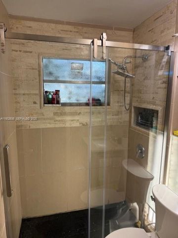 6270 NW 18th St, Sunrise, FL 33313