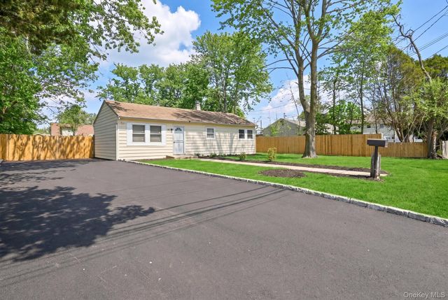 25 Montgomery Street, Brentwood, NY 11717