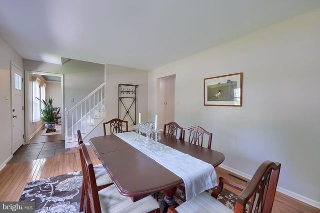 322 POWELL DR, Lancaster, PA 17601