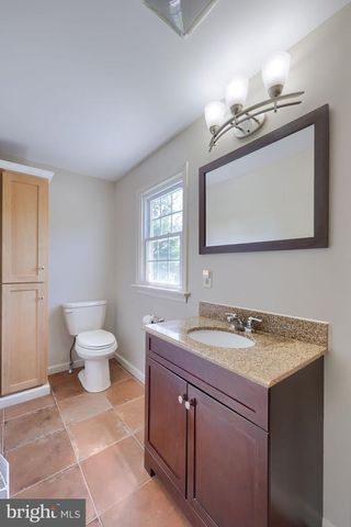 322 POWELL DR, Lancaster, PA 17601