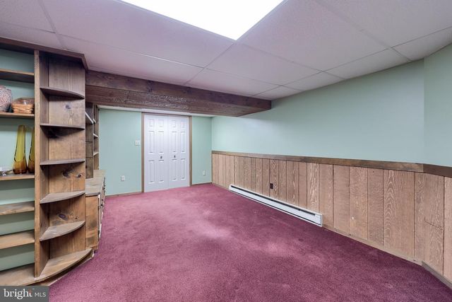 322 POWELL DR, Lancaster, PA 17601