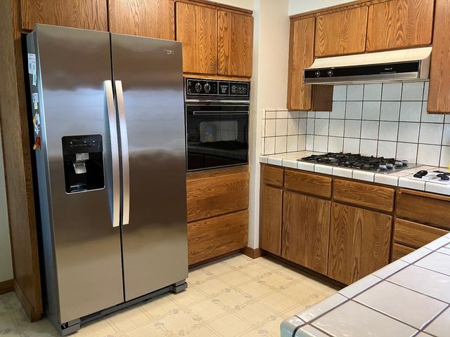 6928 Southampton Way, Sacramento, CA 95823