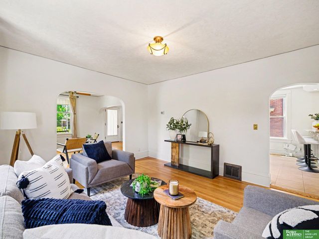 3820 California Street, Omaha, NE 68131