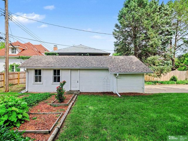 3820 California Street, Omaha, NE 68131