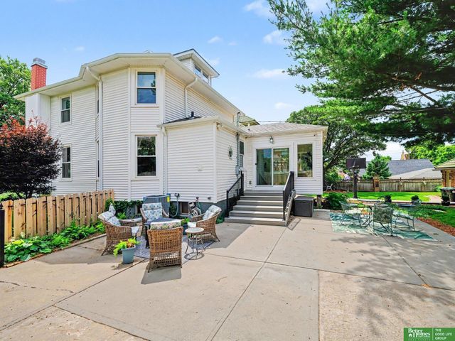 3820 California Street, Omaha, NE 68131