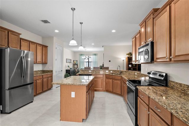 1389 DOLPHIN HEAD STREET, Champions Gate, FL 33896