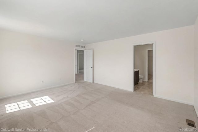 8339 Crab Apple Trail, Lima Township, MI 48130