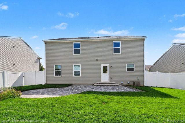 8339 Crab Apple Trail, Lima Township, MI 48130