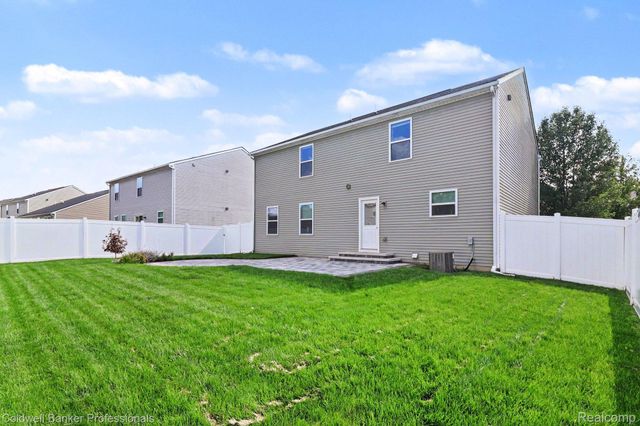 8339 Crab Apple Trail, Lima Township, MI 48130