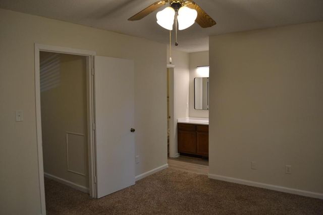 4018 The Oaks Drive, Raleigh, NC 27606