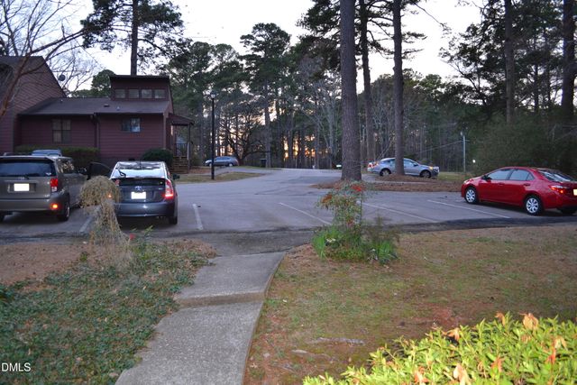 4018 The Oaks Drive, Raleigh, NC 27606