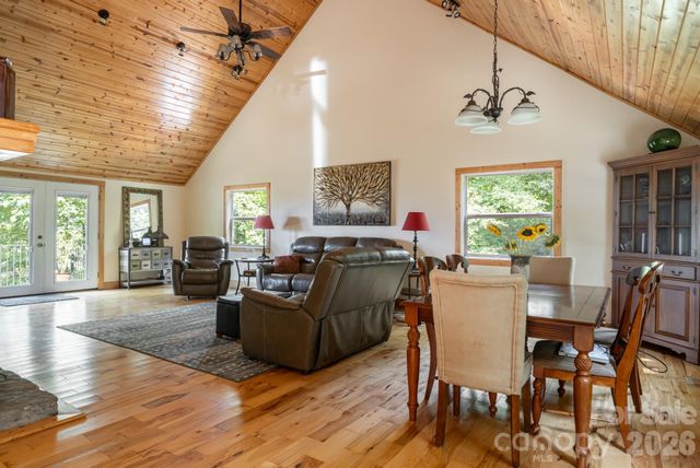 219 Echo Mountain View Road, Fairview, NC 28730