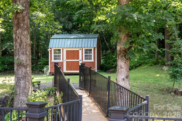 219 Echo Mountain View Road, Fairview, NC 28730
