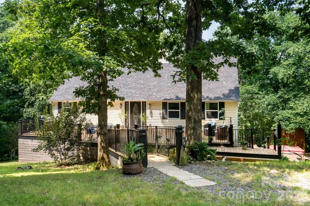 219 Echo Mountain View Road, Fairview, NC 28730