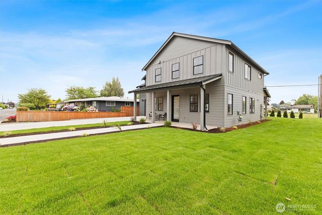 307 S 17th Street, Lynden, WA 98264