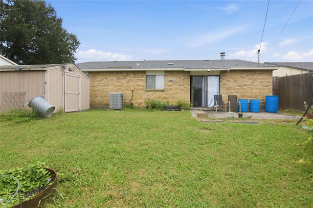 6941 Glendale Drive, North Richland Hills, TX 76182