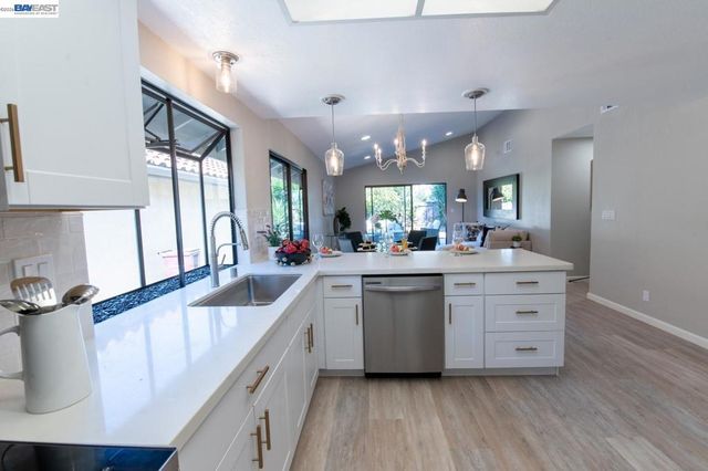 32941 Soquel St, Union City, CA 94587