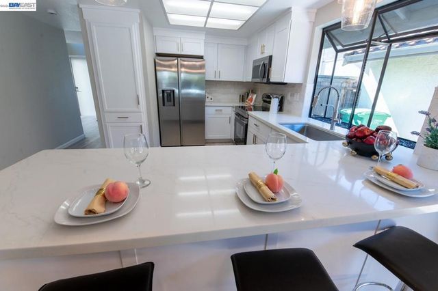 32941 Soquel St, Union City, CA 94587
