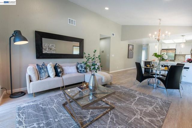 32941 Soquel St, Union City, CA 94587