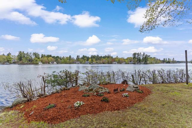 16 Gardner Road, Windham, NH 03087