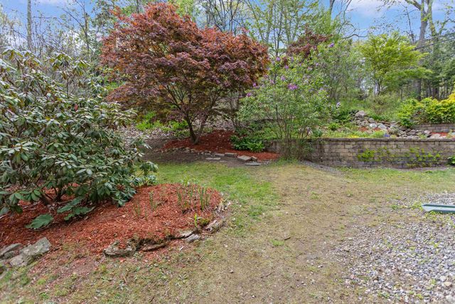 16 Gardner Road, Windham, NH 03087