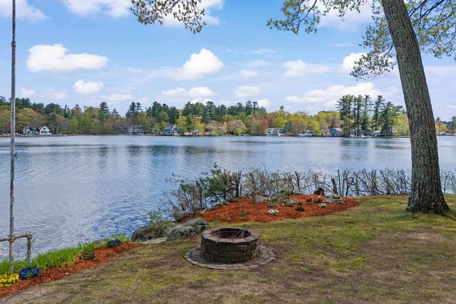 16 Gardner Road, Windham, NH 03087