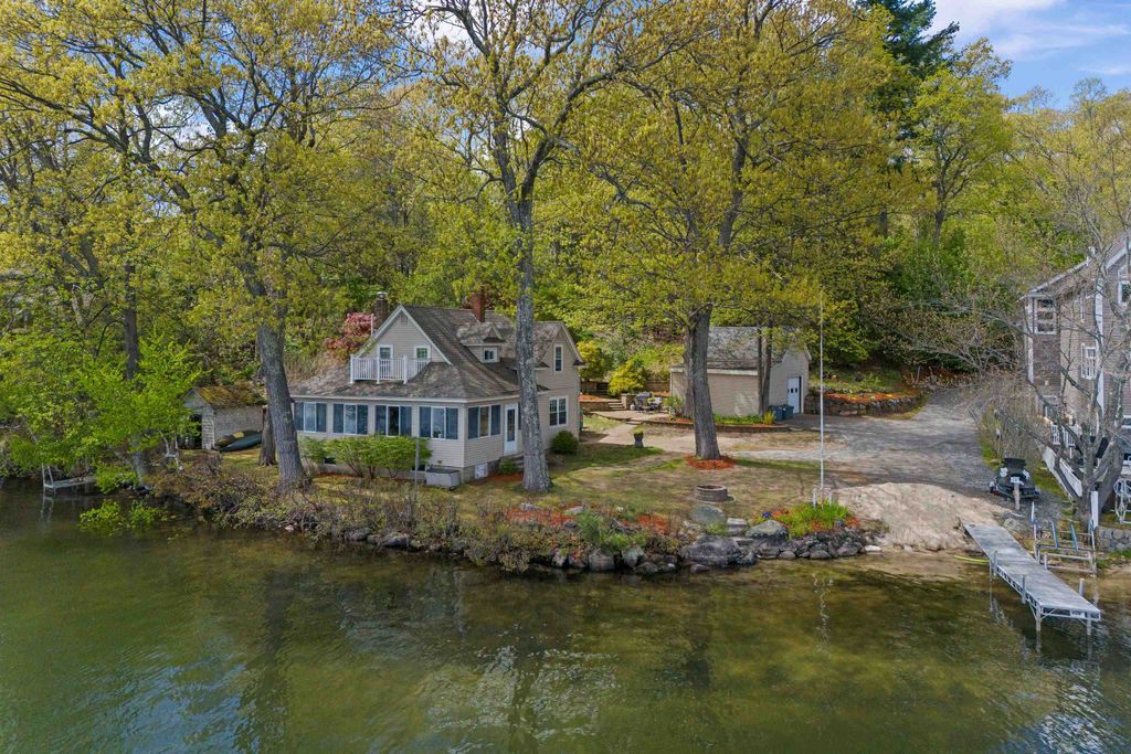 16 Gardner Road, Windham, NH 03087