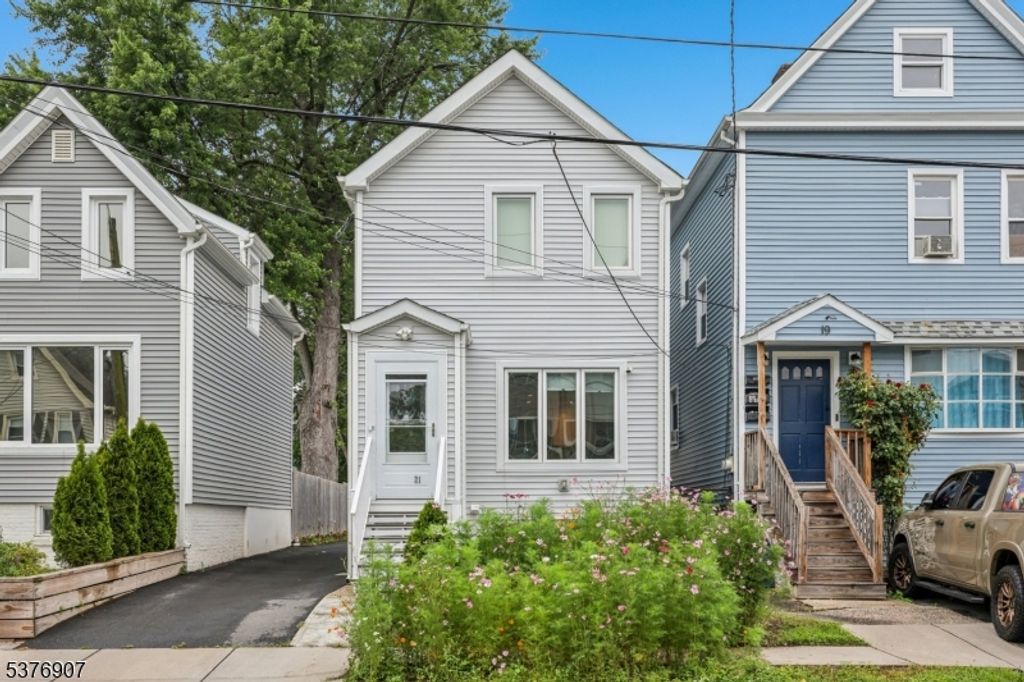 21 Meade St, West Orange Twp., NJ 07052