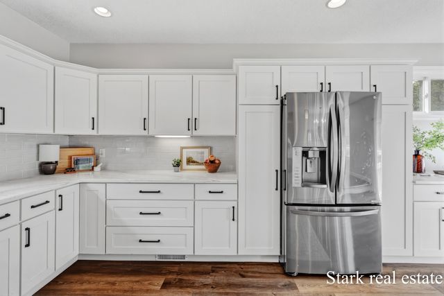 3758 E Sternberg Road, Fruitport, MI 49415