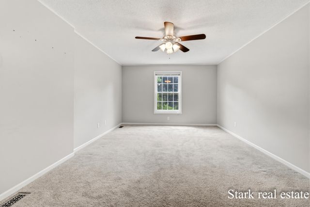 3758 E Sternberg Road, Fruitport, MI 49415