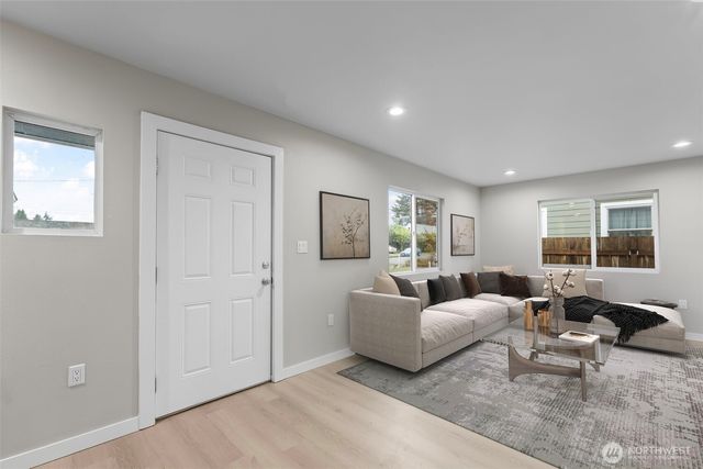 1009 S 63rd Street, Tacoma, WA 98408