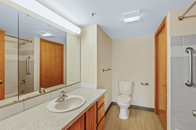 221 E Rockwood E Rockwood Blvd, Spokane, WA 99202