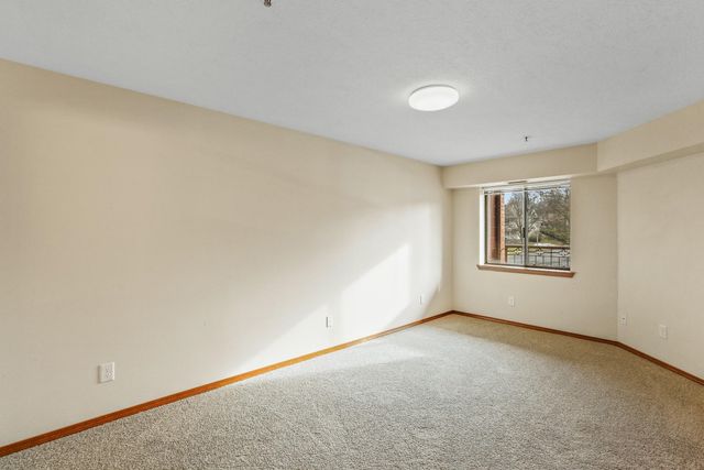 221 E Rockwood E Rockwood Blvd, Spokane, WA 99202