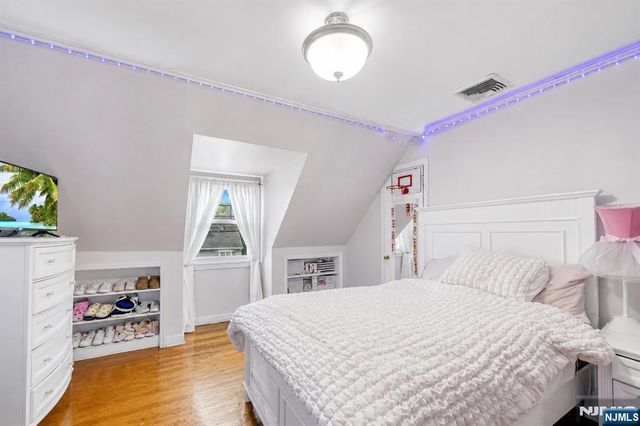 99 Oneida Avenue, Dumont, NJ 07628