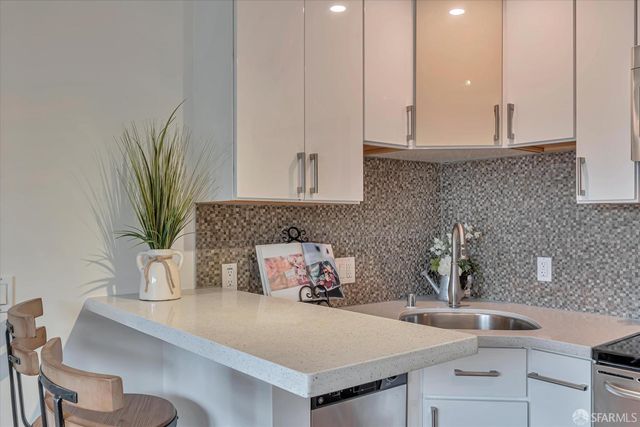 226 27th Street 10, San Francisco, CA 94114