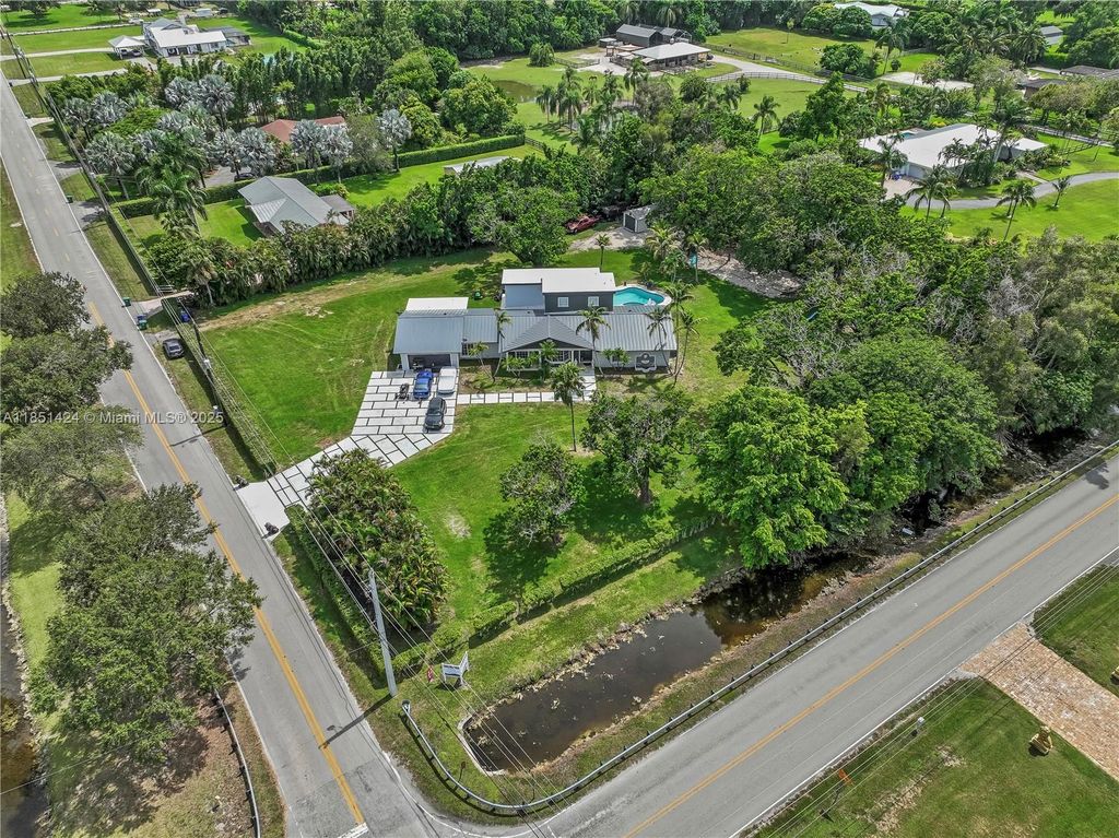 14200 Stirling Rd, Southwest Ranches, FL 33330