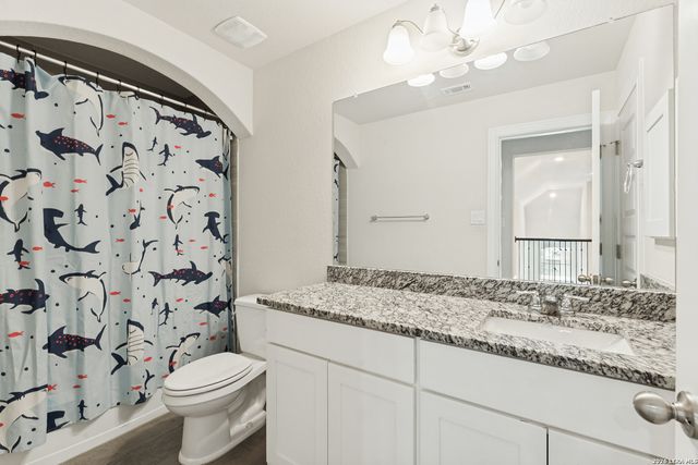 380 Valiant Valley, Cibolo, TX 78108