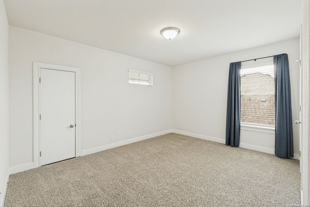 380 Valiant Valley, Cibolo, TX 78108