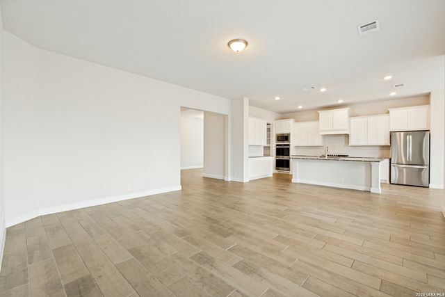 380 Valiant Valley, Cibolo, TX 78108