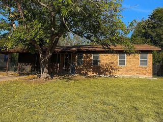 305 Highland DR, Burnet, TX 78611