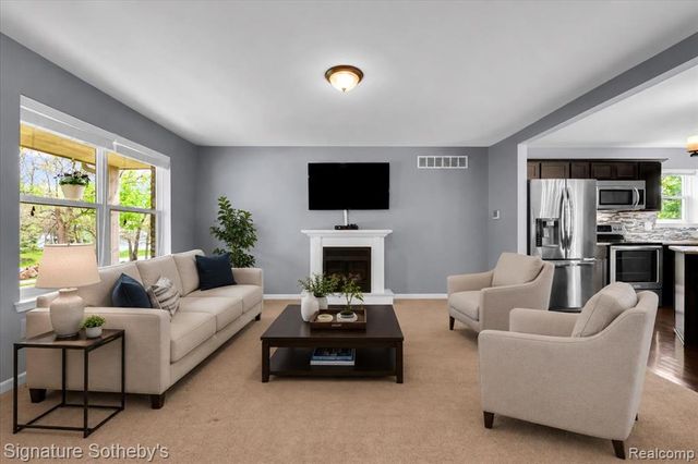 24219 Martindale Road, South Lyon, MI 48178