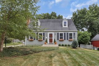 143 W South Street, Worthington, OH 43085