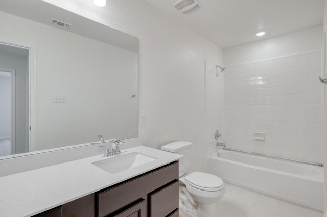 18033 Bridled Stallion DR, Manor, TX 78653
