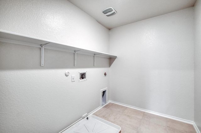 18033 Bridled Stallion DR, Manor, TX 78653